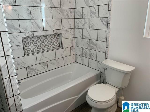 Building Photo - 1932 Post Oak Rd