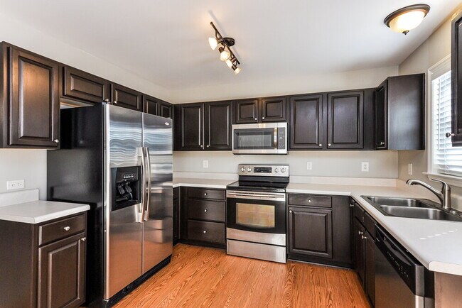 Building Photo - 616 Groveton Trail
