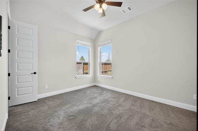 Building Photo - 2410 Topaz Dr