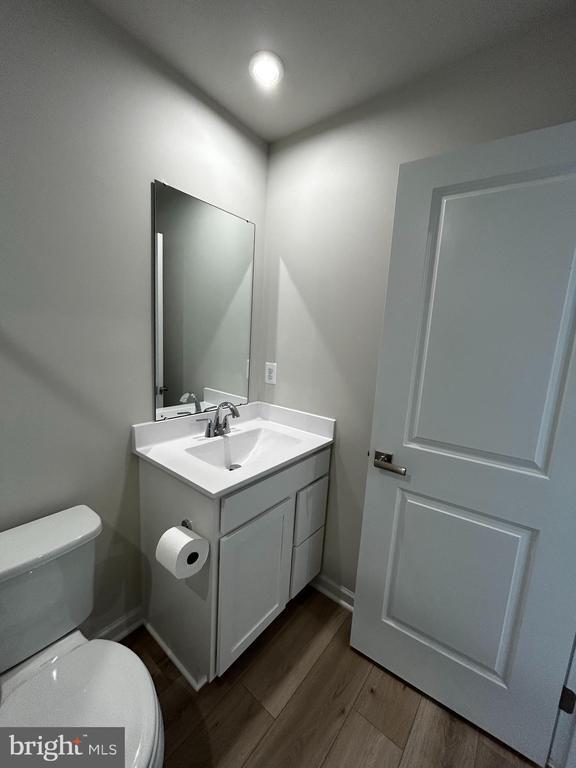 Building Photo - 2737 Apricot Dr