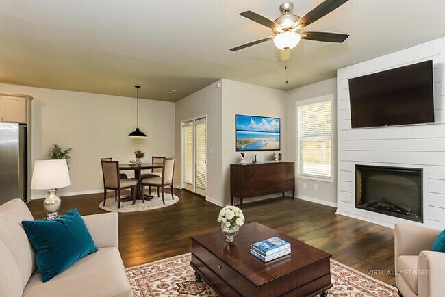 Building Photo - 1231 Spring Marsh Ct NE