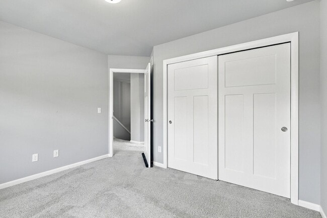 Building Photo - 6158 Driscoll Dr