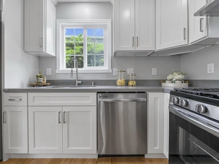 Building Photo - 2448 Mahan Way