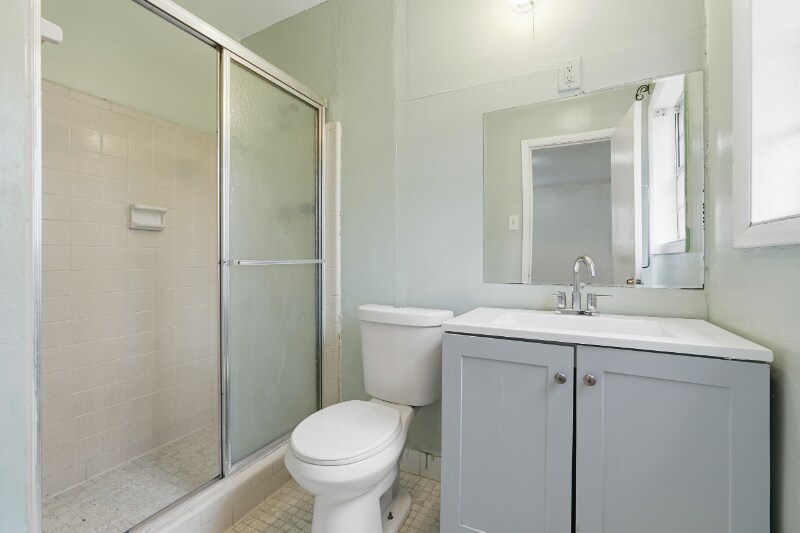 Building Photo - 1071-1073 Laurel Ln NW