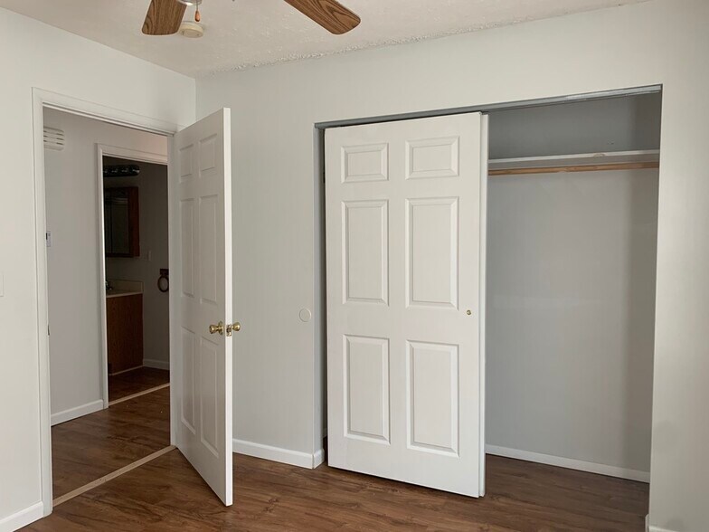 Building Photo - 225 Railroad St