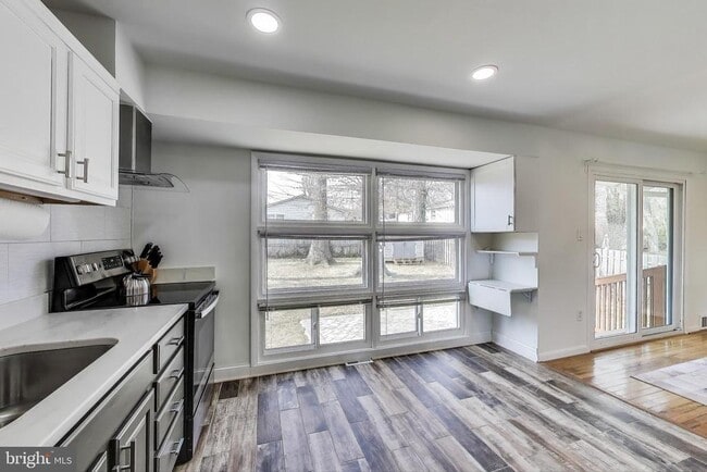 Building Photo - 14316 Woodcrest Dr