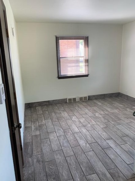 Building Photo - 7128 W Appleton Ave