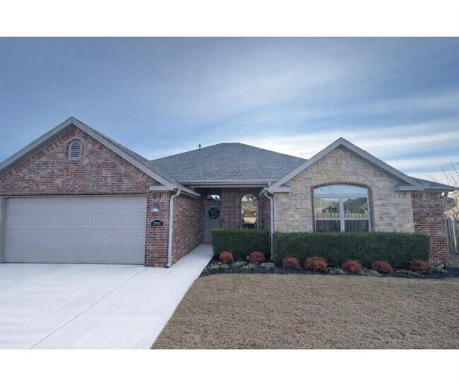 Building Photo - 3703 SW Polestar Cove