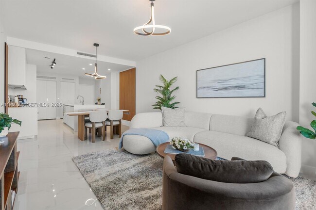 Building Photo - 700 NE 24th St