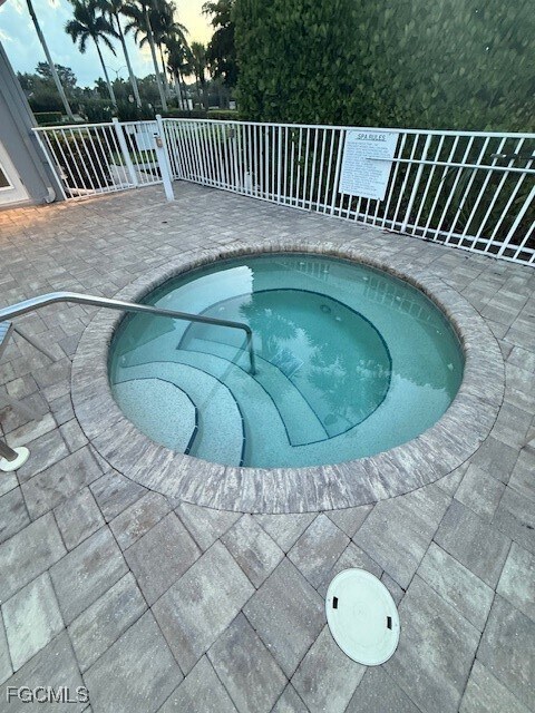 Building Photo - 8350 Trentwood Ct