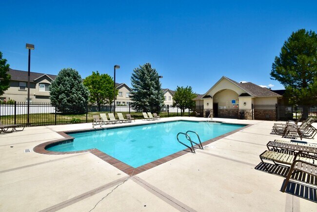 Building Photo - Great 4 Bedroom 3 Bath Home in South Jordan in Amazing HOA Community!
