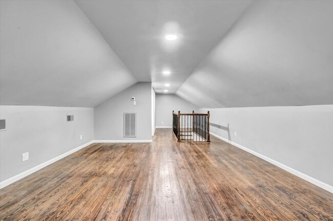 Building Photo - 5004 Holston Dr