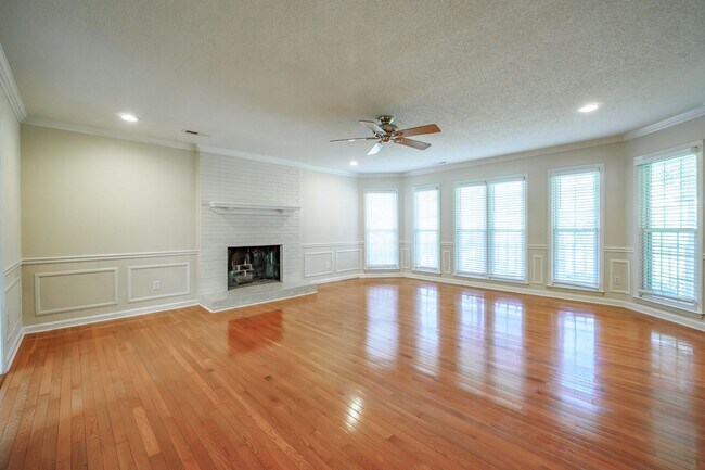 Building Photo - 5142 Blackberry Ln