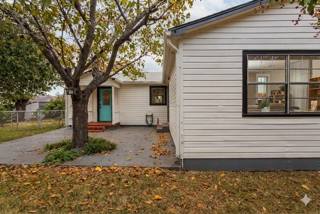 Building Photo - 917 Crockett Ct