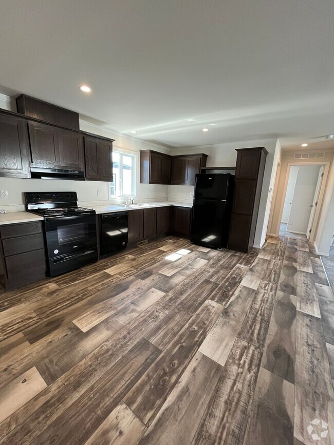 Building Photo - Charming 3 Bedroom 2 Bathroom Home for Ren...