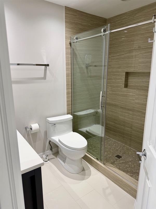 Master Bathroom - 603 S Dakota Ave