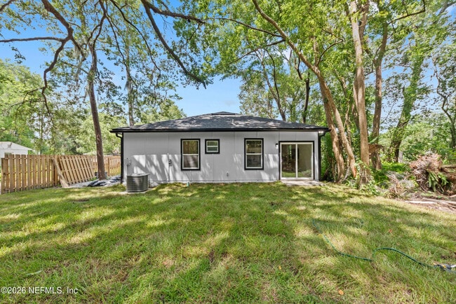 Building Photo - 6020 Bartram Rd