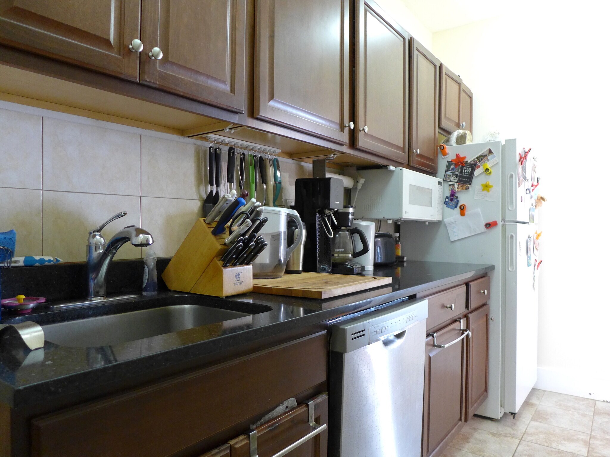 Building Photo - 49 Delle Ave