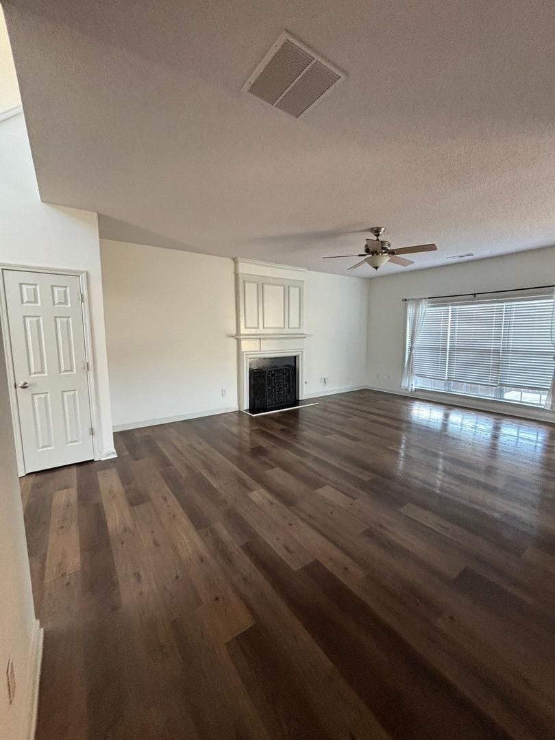 Building Photo - 1718 Bentridge Dr NW