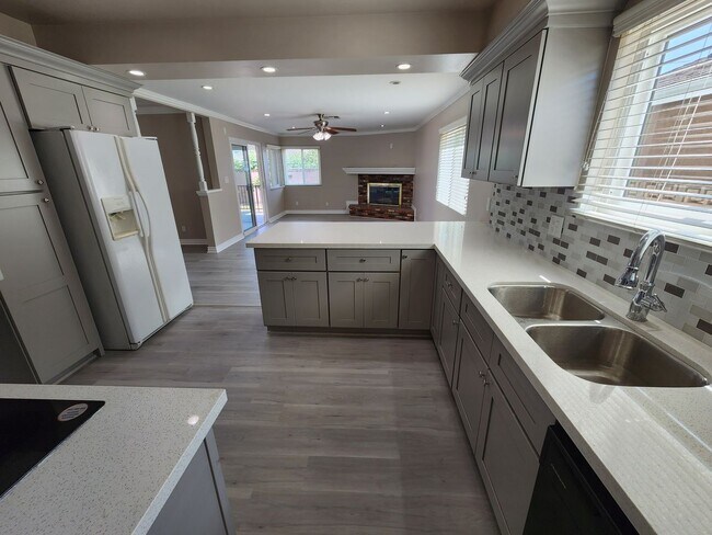 Building Photo - 14020 Faust Ave