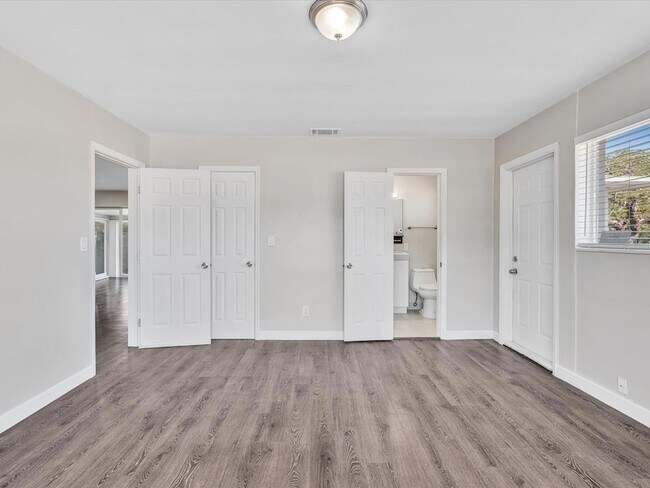 Building Photo - 54 SW 16th St