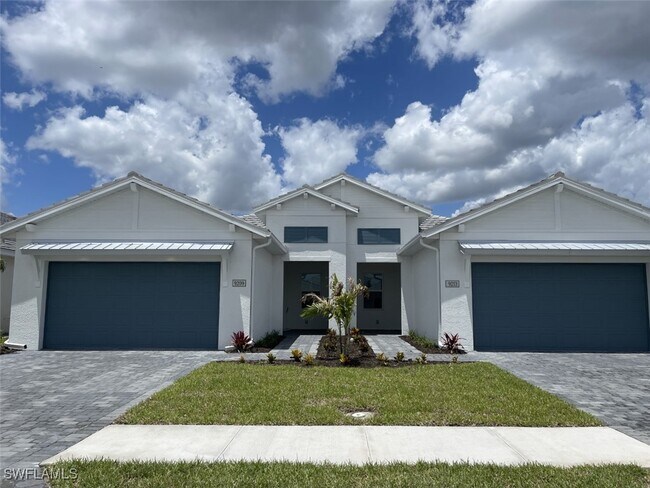 Primary Photo - 9213 Cayman Dr