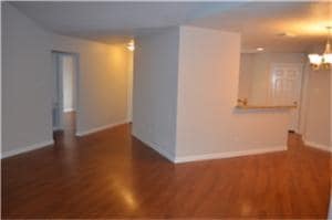 Building Photo - 14014 Bay Gardens Dr