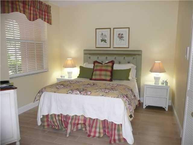 Building Photo - 124 Legendary Cir