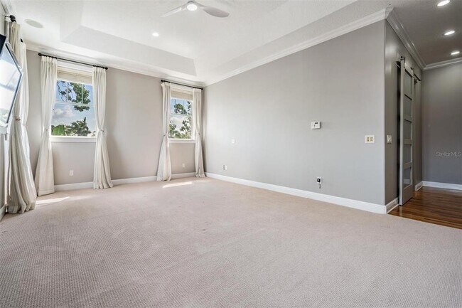 Building Photo - 650 Geneva Pl