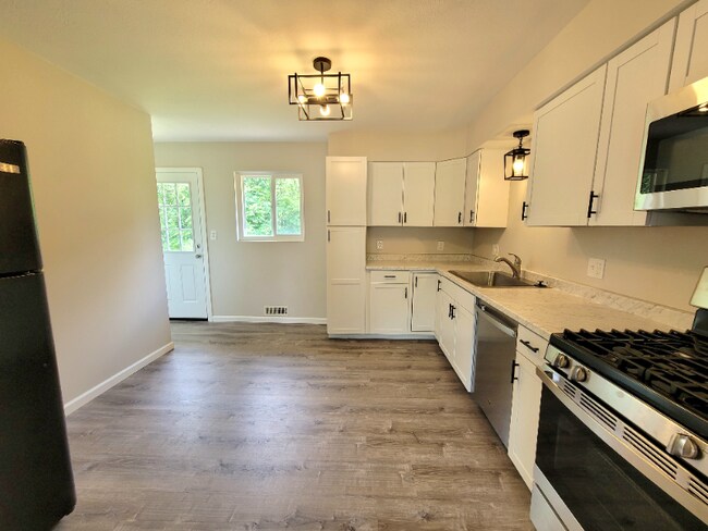 Building Photo - 3952 Marie Dr