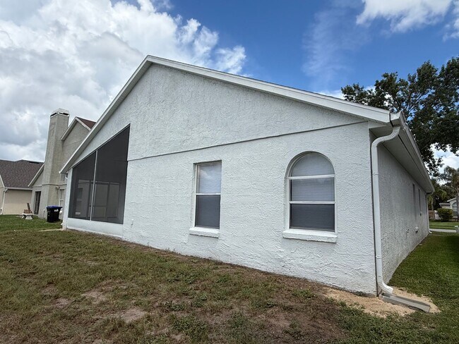 Building Photo - 12464 Castlemain Trail
