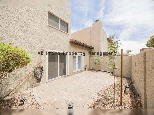 Building Photo - 4922 N 42nd Way