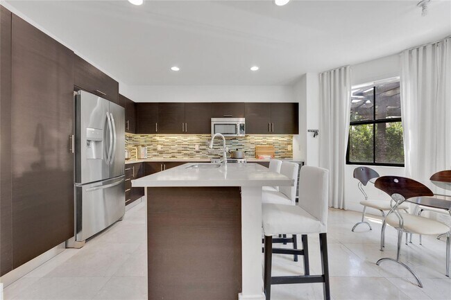 Building Photo - 10574 NW 70th Ln