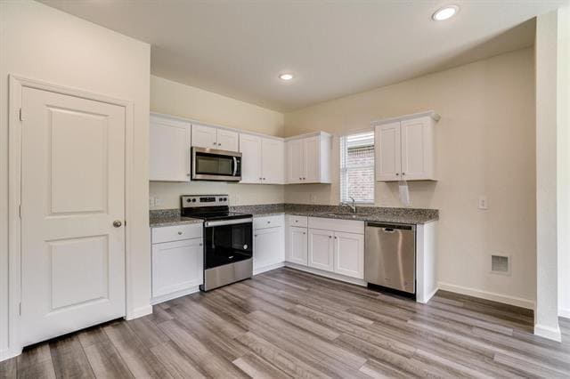 Building Photo - 778 Camden Dr