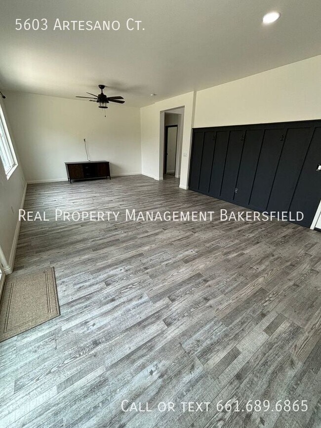 Building Photo - 5603 Artesano Ct