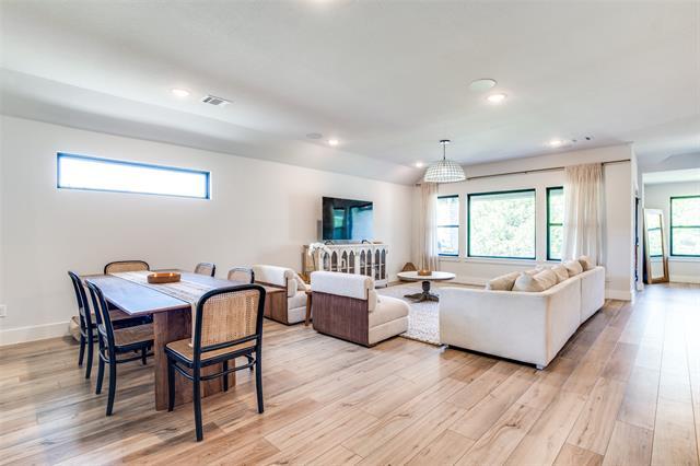 Building Photo - 594 Torrey Pines Cir