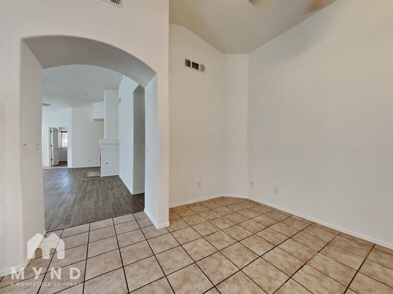 Building Photo - 2874 W Simplicity Dr