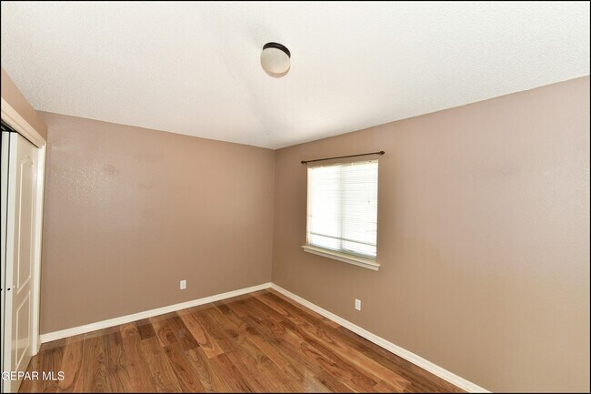 Building Photo - 3257 Sunset Point Dr
