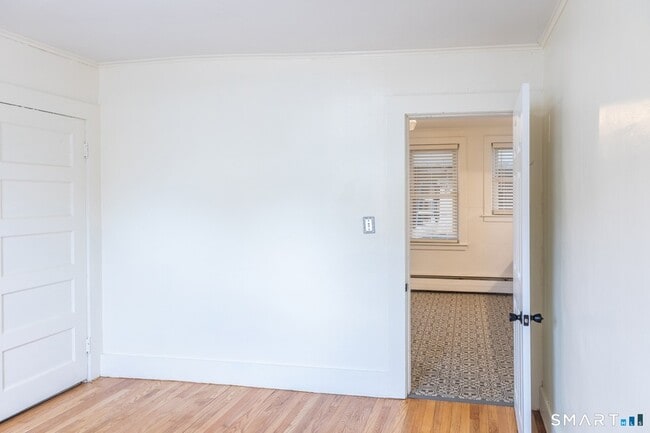 Building Photo - 84 Front St