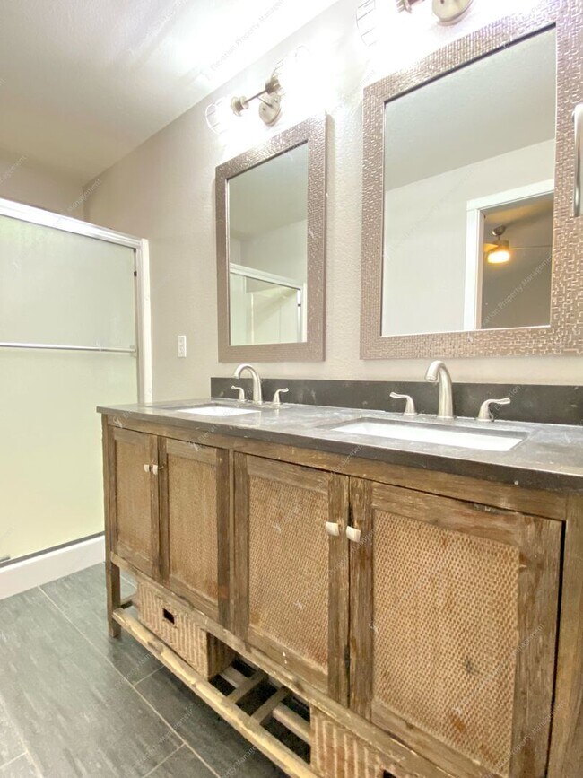 Building Photo - Updated Gem Near the River Trail – Minutes...