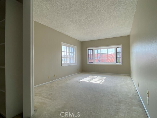 Building Photo - 9116 McBride River Ave