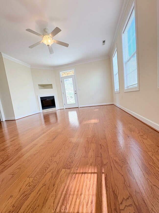 Building Photo - 62 Windgate Cir