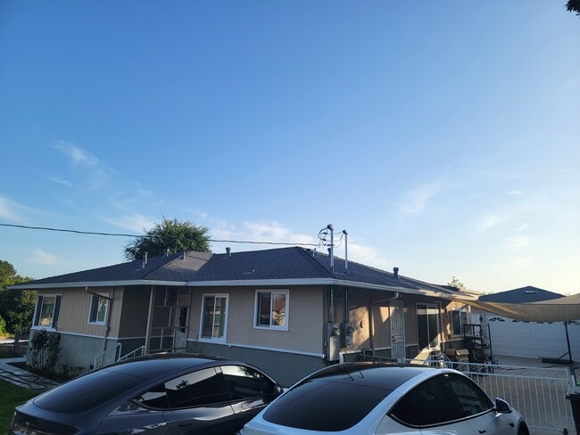 Building Photo - 1181 Langley Way