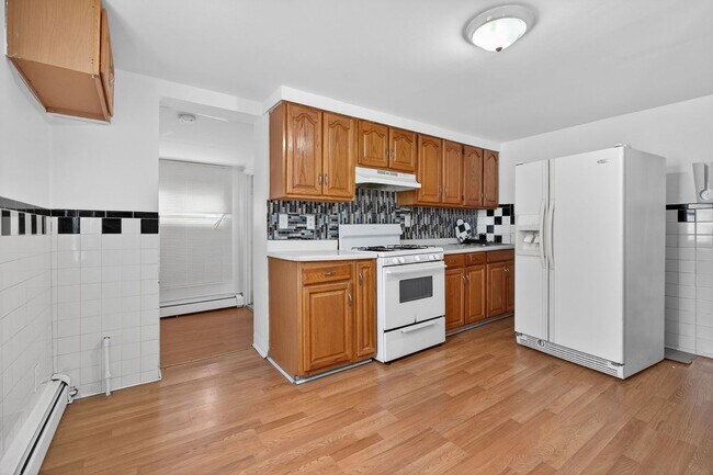 Building Photo - 1290 Baker St