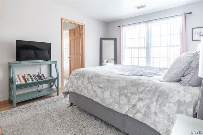 Building Photo - 212 Edmund St