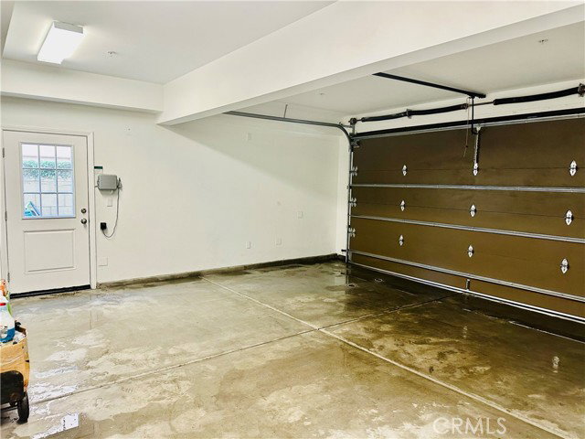 Building Photo - 102 Chestnut Grove