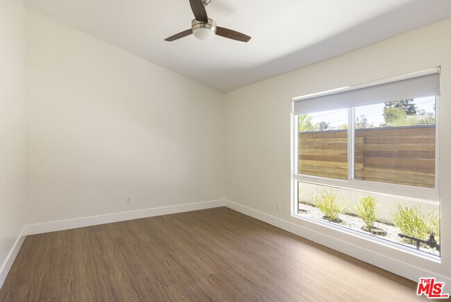 Building Photo - 22427 De Kalb Dr
