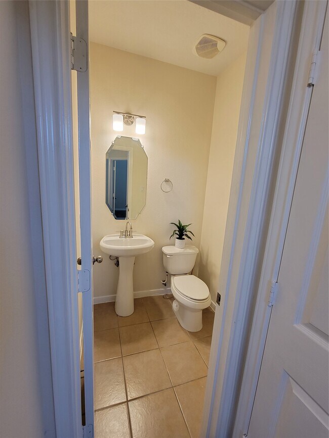 Building Photo - 11404 Tidenhaven Ct