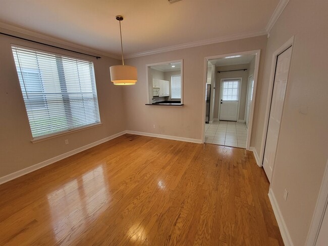 Building Photo - 4378 Grove Park Dr