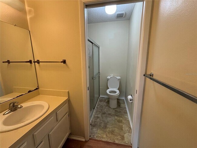 Building Photo - 2220 Bancroft Cir S